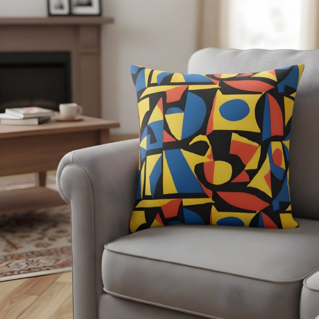 Geometric design inspired by Picasso's sunflowers Throw Pillow (Creator Uploaded)