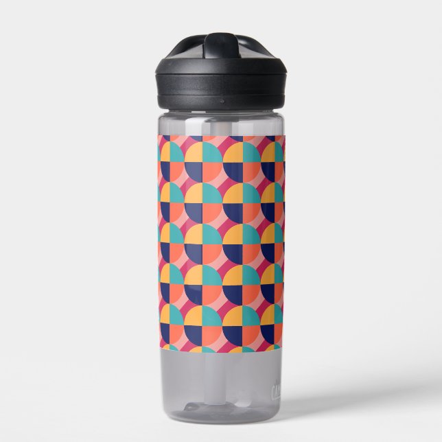 GEOMETRIC DESIGN. WATER BOTTLE (Front)
