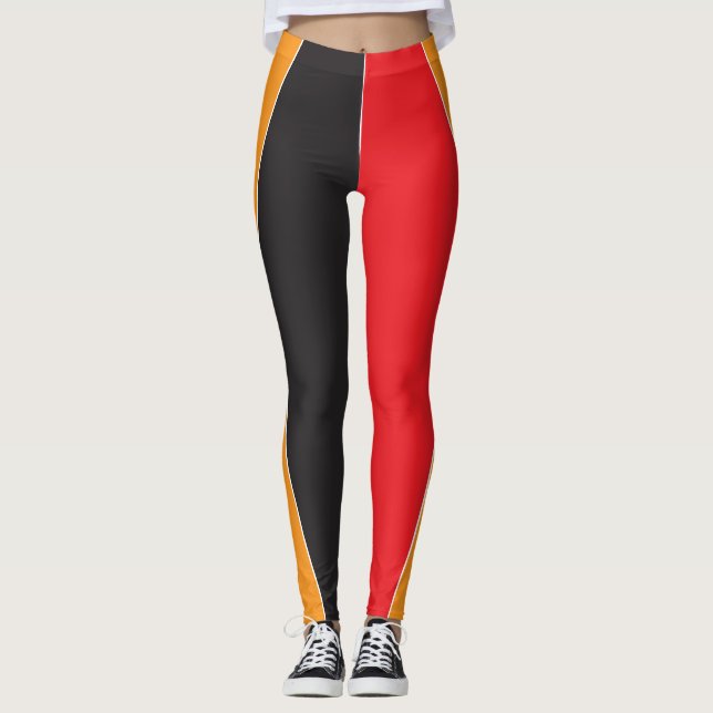 Geometric fantasy leggings (Front)