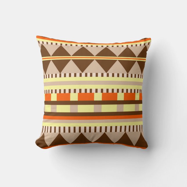 Geometric pattern throw pillow (Front)