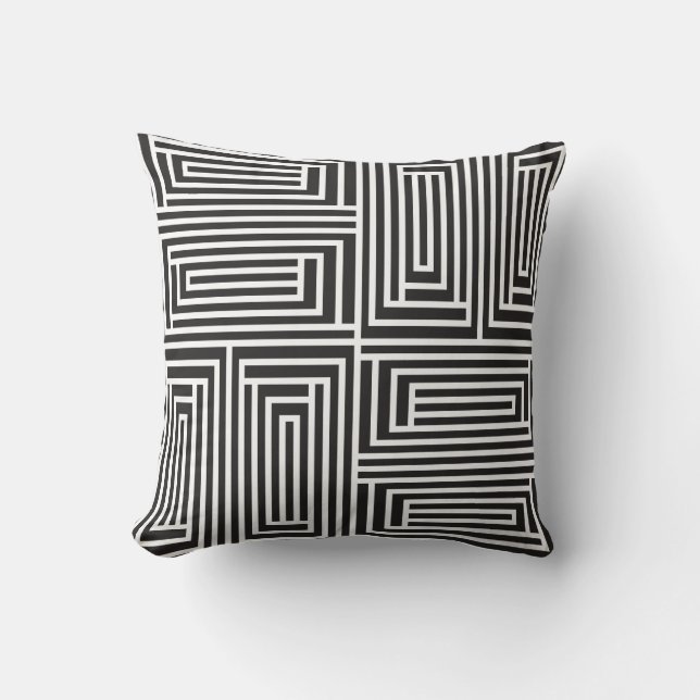GEOMETRIC PATTERN THROW PILLOW (Front)