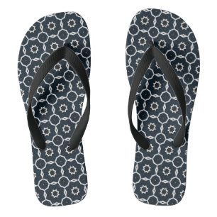 Geometric printed flip flops