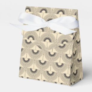 Geometrical swan flying bird pattern cream favor box