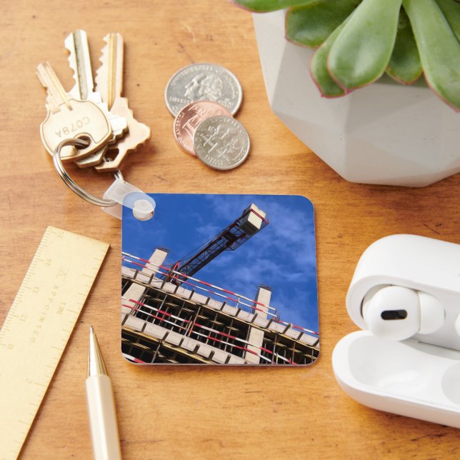 Geometry up in the air keychain (Desk)