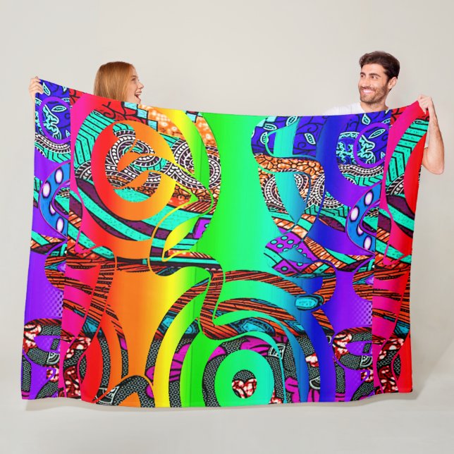 GeoPop Fleece – Cozy Meets Bold Blanket (In Situ)