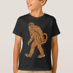 German Bigfoot Sasquatch Pretzel Funny Men Kids  T-Shirt