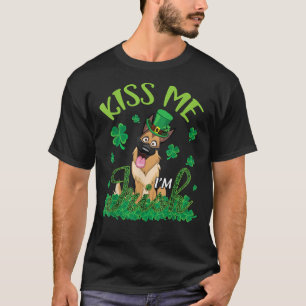 German Shepherd Dog Shamrocks Kiss Me I M Irish Pa T-Shirt