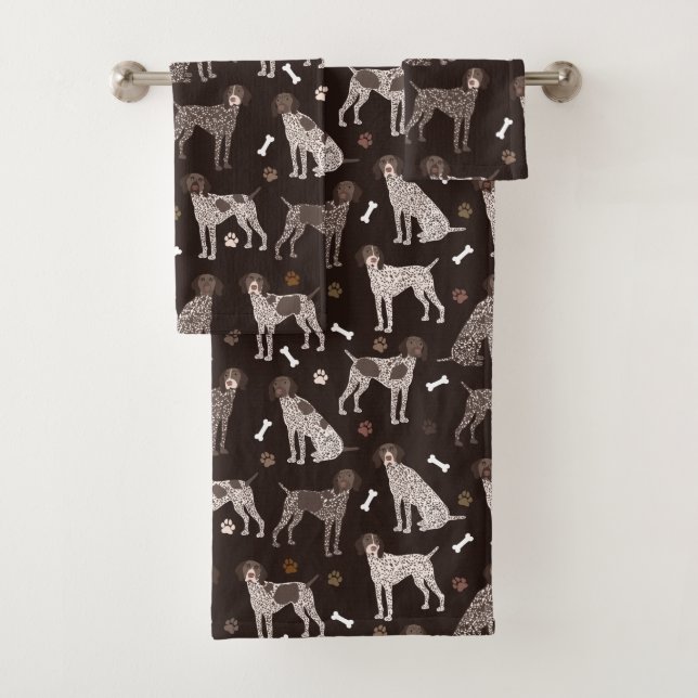 German Shorthaired Pointer Dog Bone and Paw Print Bath Towel Set (Insitu)
