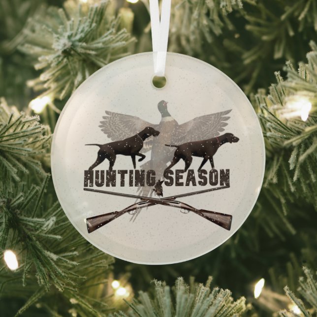 German Shorthaired Pointer Glass Ornament (Insitu)
