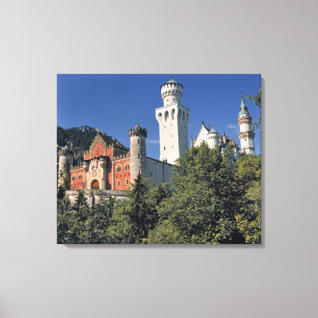 Germany, Bavaria, Neuschwanstein Castle. Canvas Print (Front)