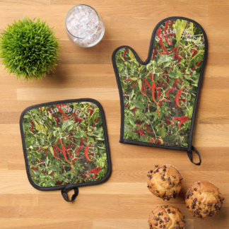 Gettin' Spicy  Oven Mitt & Pot Holder Set
