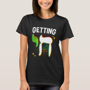 Getting High Chai Jewish Chanukkah Hanukkah Passov T-Shirt