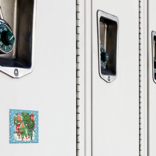 Getting The Christmas Tree Magnet (In Situ (Locker))