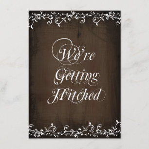 Gettting a accroché les invitations Brown