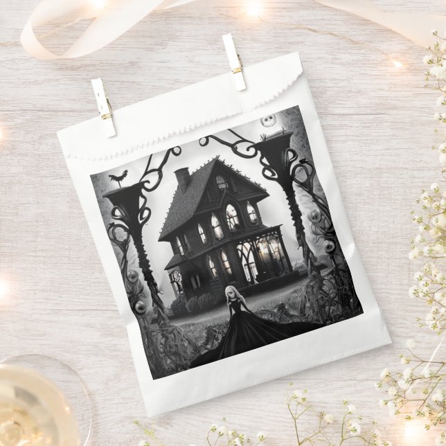 Ghostly Girl and Haunted Mansion Favour Bag (Clipped)