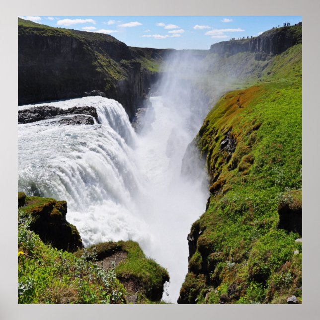 gigantischer Wasserfall Poster (Front)