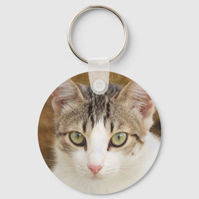 Ginger cat brown eyes green metal keychain (Back)