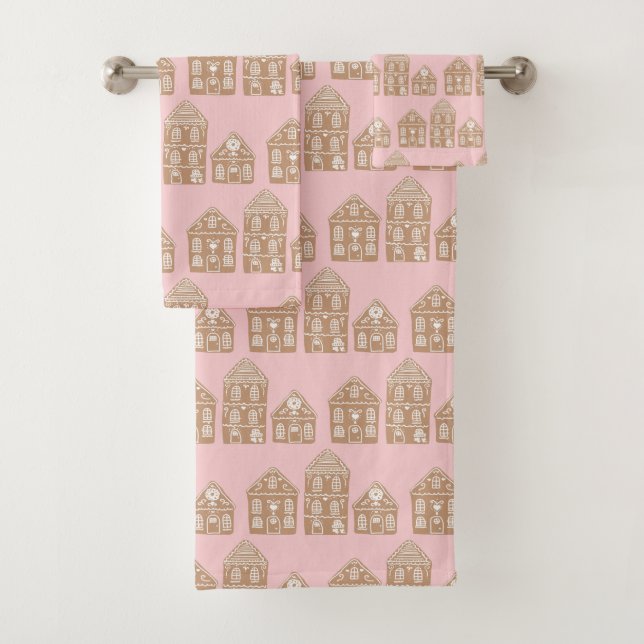 Gingerbread House Village Pattern Bath Towel Set (Insitu)