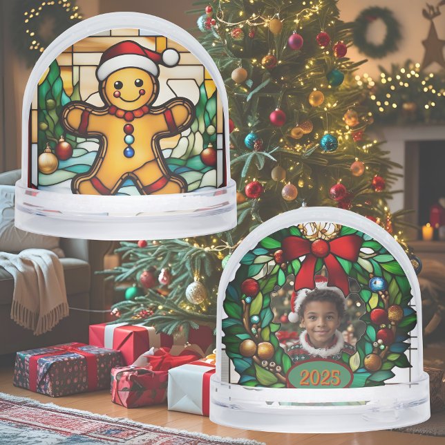 Gingerbread Man Faux Stained Glass Snowglobe (Creator Uploaded)