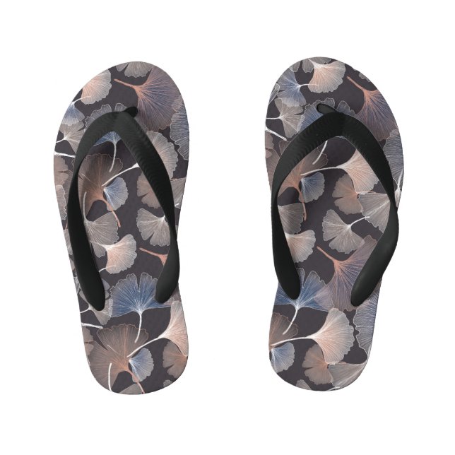 Ginkgo leaves: elegant natural pattern. kid's flip flops (Footbed)
