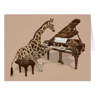 Girafe douce jouant le piano