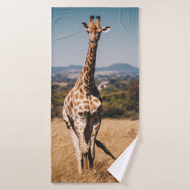 GIRAFFE ENTOURÉ DE GRASS BROWN (Serviette de bain)