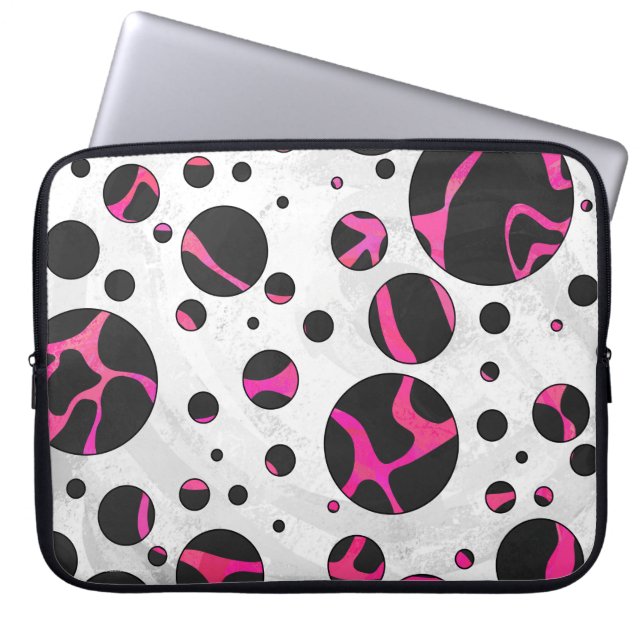 Giraffe Hot Pink and Black Print Laptop Sleeve (Front)
