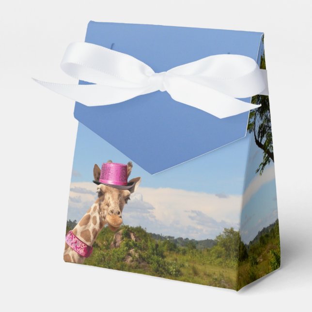 Giraffe in sparkly pink hat favor box (Front Side)