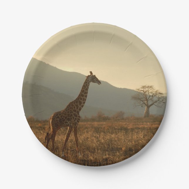 Giraffe in the Savannah Paper Plate (Front)