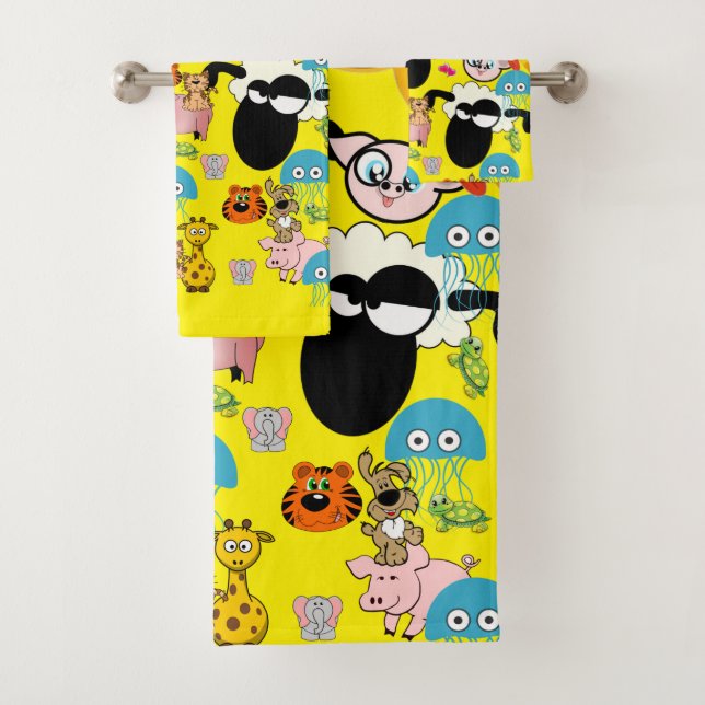 Giraffe Pigs Elephant Zoo Bathroom Towel Sets (Insitu)