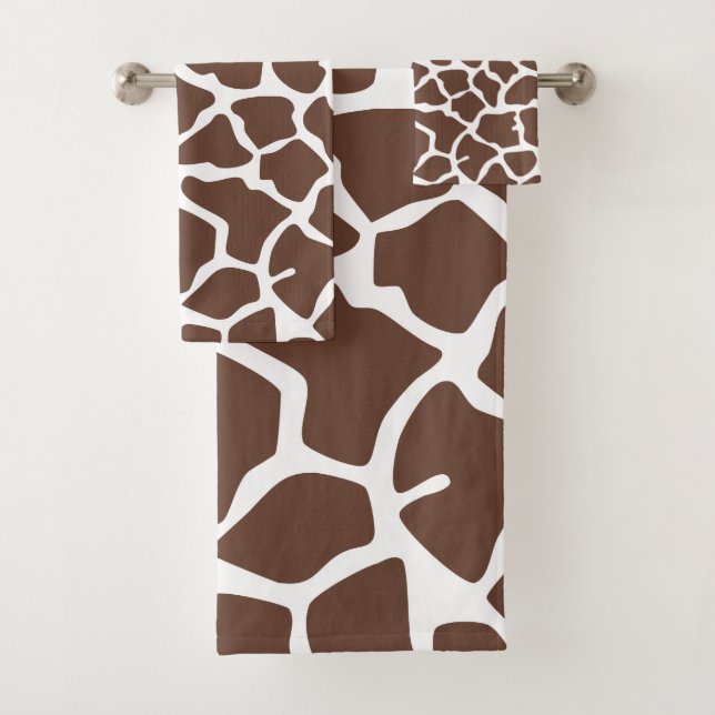 Giraffe Print, Brown Giraffe, Animal Print, Jungle Bath Towel Set (Insitu)