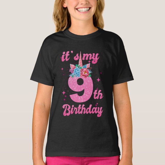 Girl 9 Year Old Gifts, 9th Birthday Girls. T-Shirt (Front)