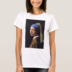 Girl with a pearl earring. By Johannes Vermeer T-Shirt