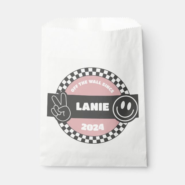 Girls' Chequered Skateboard Groovy Rad Birthday Favour Bag (Front)