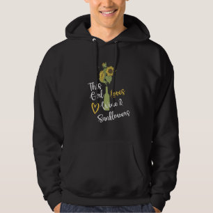 Girls Loves Wine And Sunflowers In Wine Bottle Win Hoodie