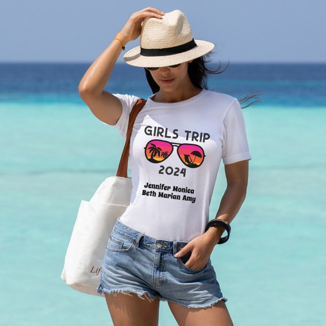 Girl's Trip 2024 Customizable Colours and Text T-Shirt (Creator Uploaded)