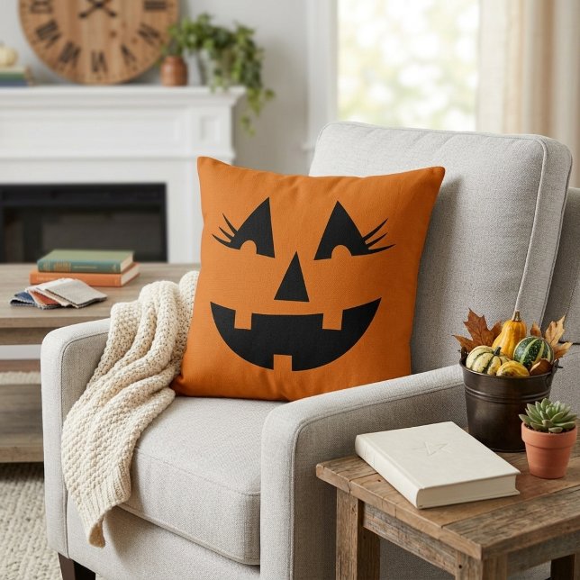 Girly Jack-O-Lantern Pumpkin Face Throw Pillow (Girly Jack-O-Lantern Pumpkin Face Throw Pillow)