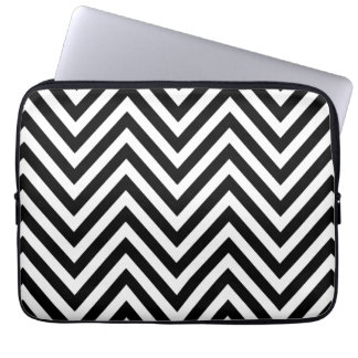 GIRLY MODERN BLACK WHITE CHEVRON PATTERN LAPTOP SLEEVE