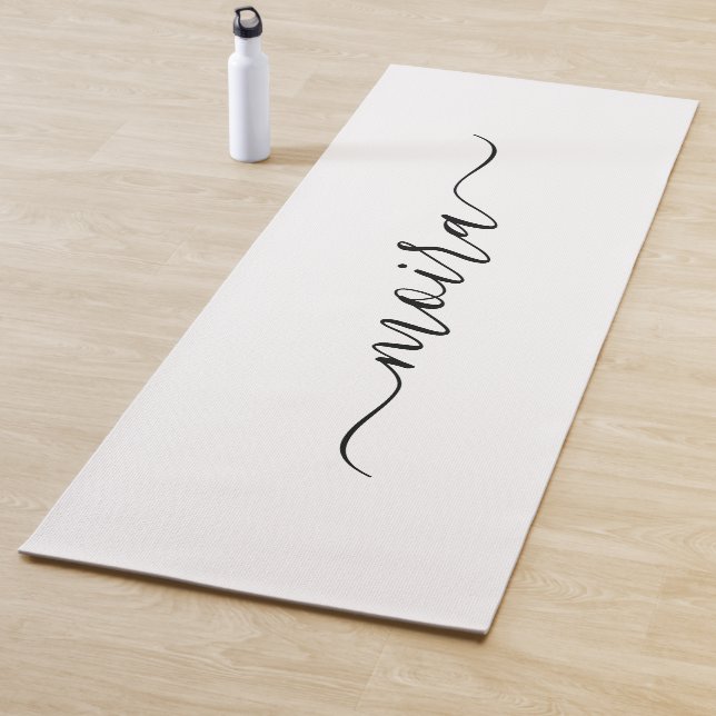 Girly Personalized Minimalist White Yoga Mat (In Situ)
