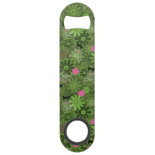 Girly Punk Skulls on Flower Camo background Bar Key