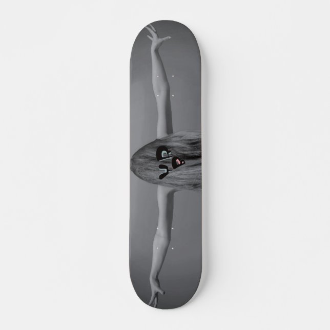 girlYBR/01 Skateboard (Front)