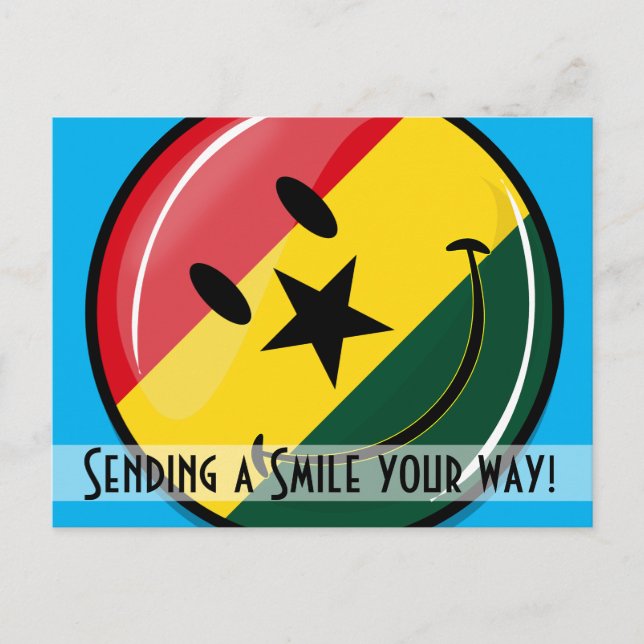 Glossy Round Smiling Ghanian Flag Postcard (Front)