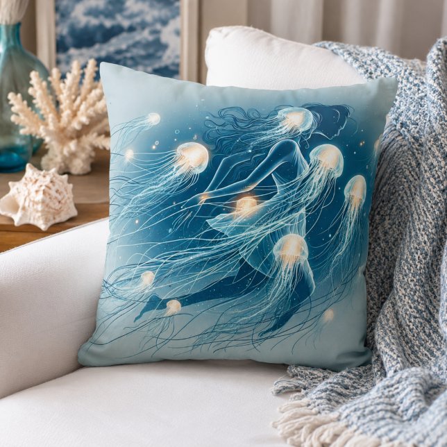 Glowing Ocean: Jellyfish Inspired Throw Pillows (Glowing Ocean: Jellyfish Inspired Throw Pillows)