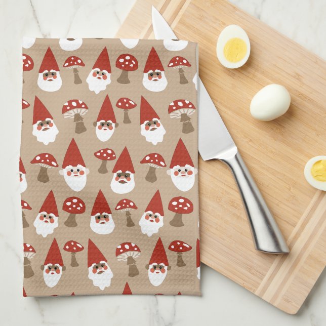 Gnomes et champignons Serviette de cuisine (Quart Plié)