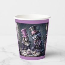 Alice dans les tasses à papier du pays des merveil