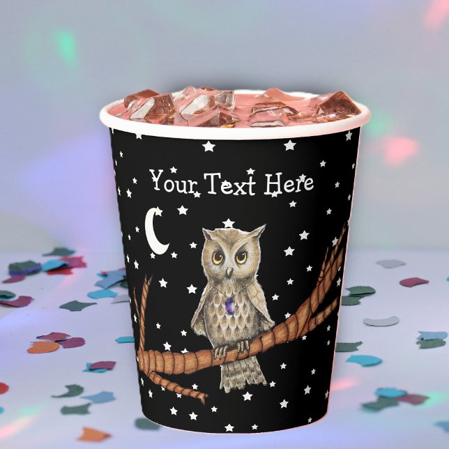 Gobelets En Papier Chouette Brown Jolie Yeux Cristal Collier Lune Éto (Owl PRetty eyes wearing purple crystal necklace on branch moon stars black night sky paper party cup)