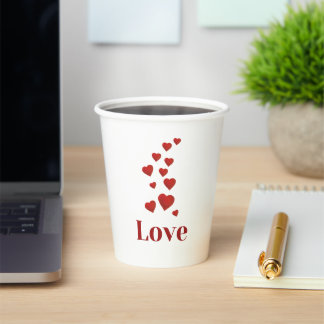 Gobelets En Papier Cup of LOVE with hearts.