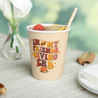 Gobelets En Papier Dans Mon Époque D'Action D'Ami