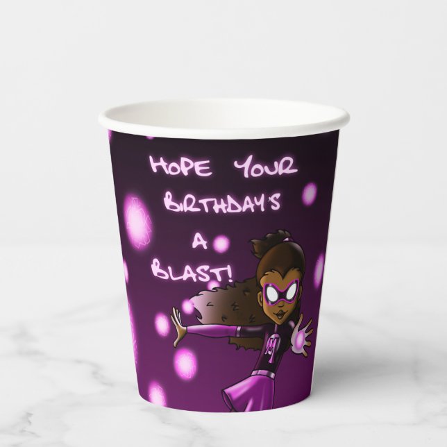 Gobelets En Papier Fille afro-américaine Superhero anniversaire (Verso)