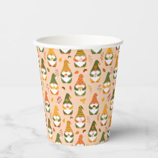 Gobelets En Papier Gnomes d'automne dans le Motif forestier